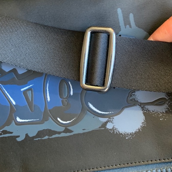 UNISEX -Authentic COACH Calf leather Logo zip top shoulder/Crosby - Picture 13 of 14